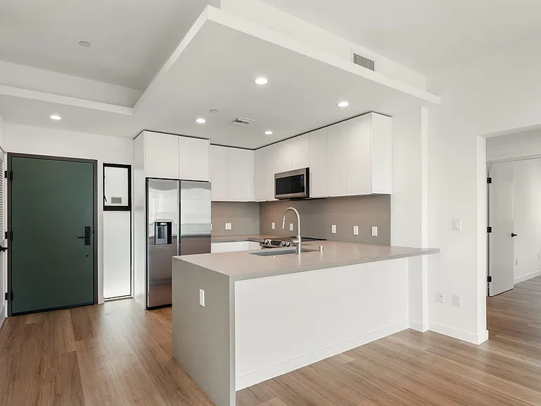 TALA Residences at 829 Larrabee Street — Photo 16