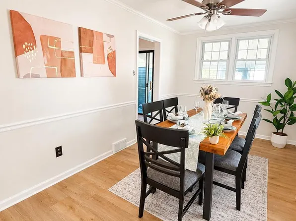 317 S Sloan St, Crum Lynne, PA 19022