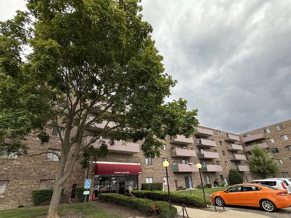 1460 Fairlane Dr APT 106, Schaumburg, IL 60193
