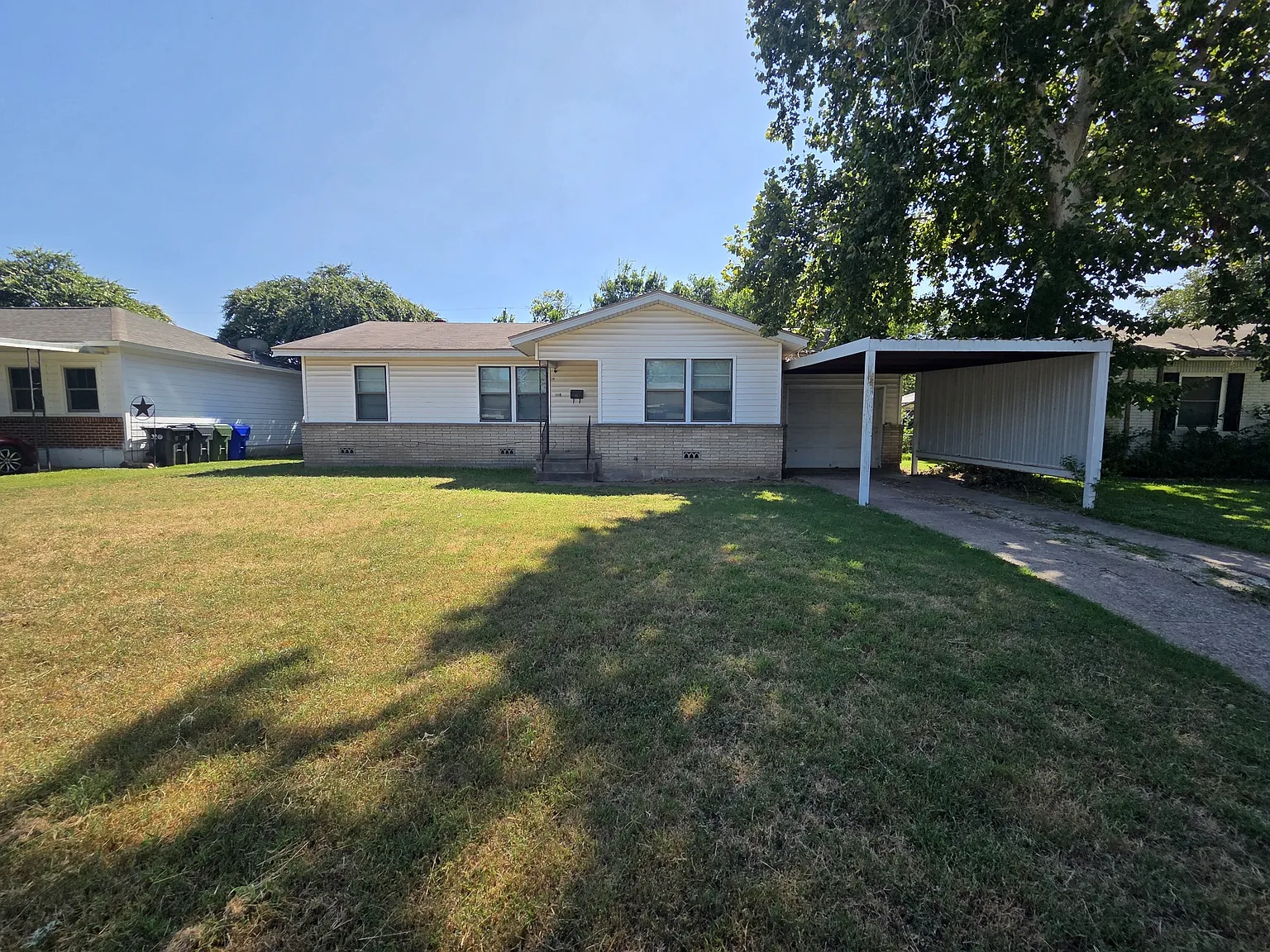 3 bed, 1053 sqft, $1,395 — Photo 2