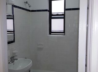 2820 37th St APT A4, Astoria, NY 11103