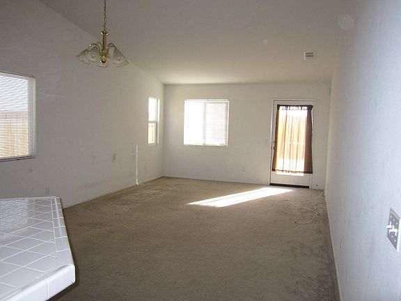 3rd image of 10521 Florence Ct