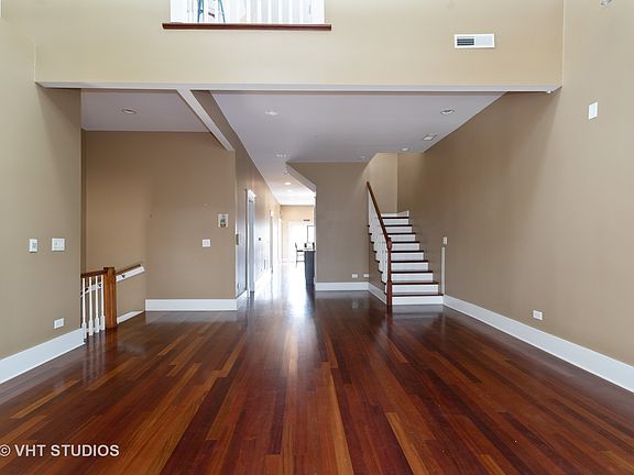 2nd image of 3431 N Paulina St #2
