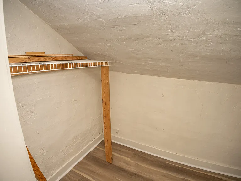 1112 E Miller St #B — Photo 6