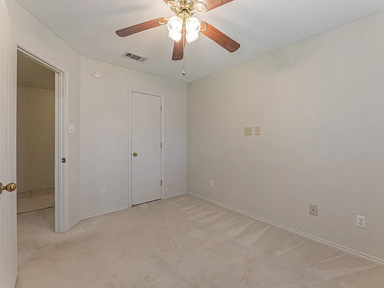 4409 Bowles Dr — Photo 13