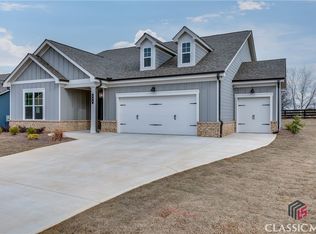 568 Glenside Dr, Jefferson, GA 30549