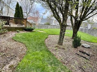 517 Green Valley Dr, Lexington, KY 40509