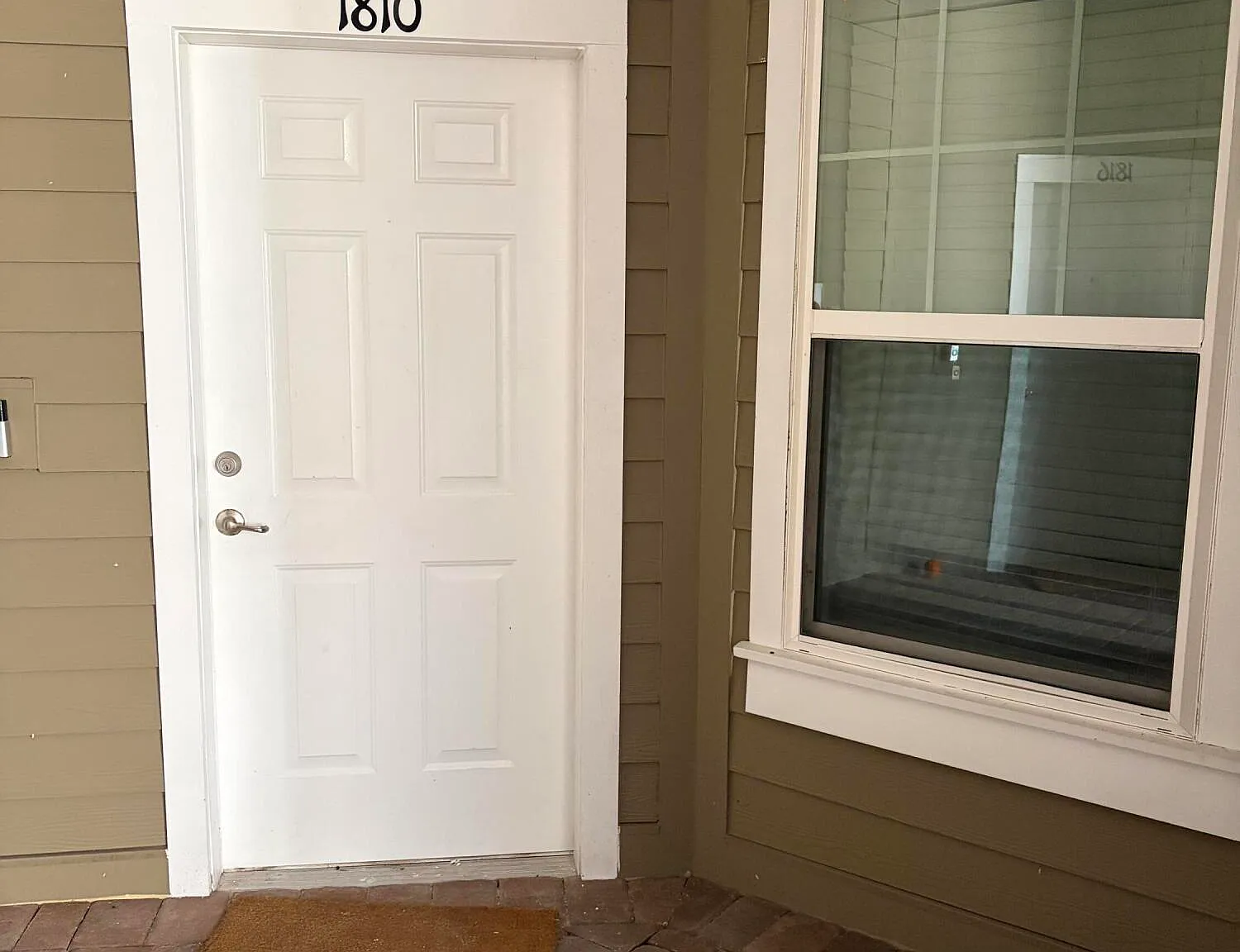 3 bed, 2.0 bath, 1139 sqft, $1,850 — Photo 2