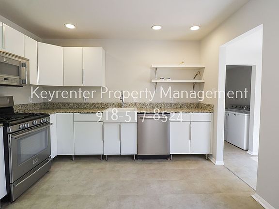 2nd image of 957 E 36th St