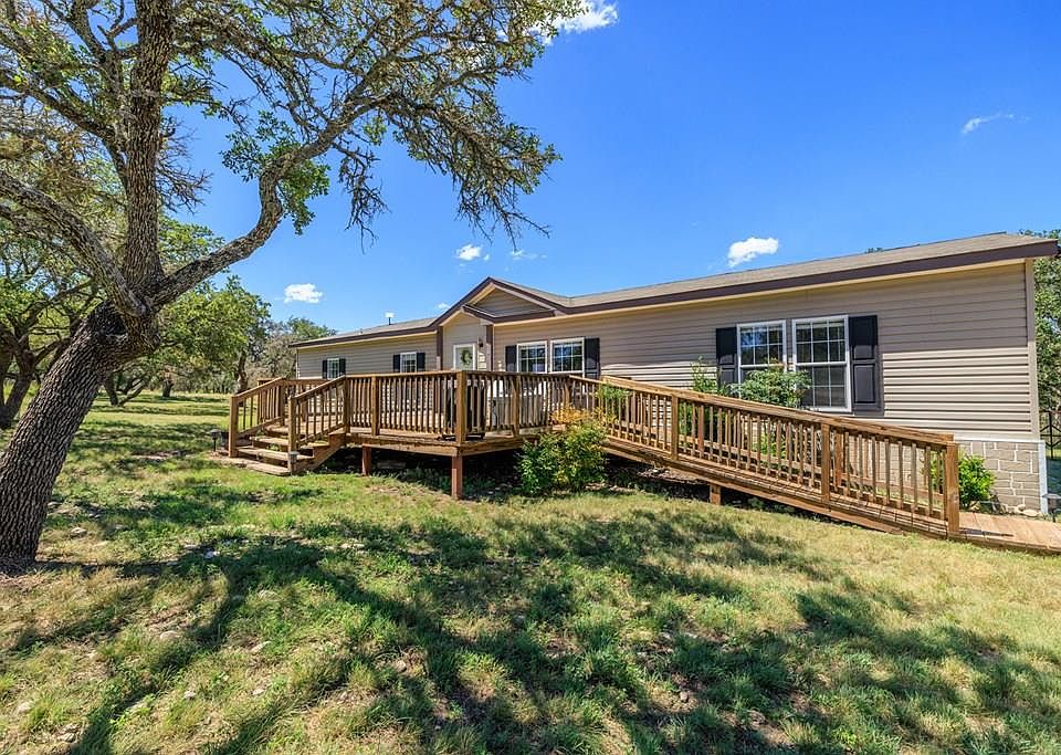 1st image of 429 Spanish Oak Trl