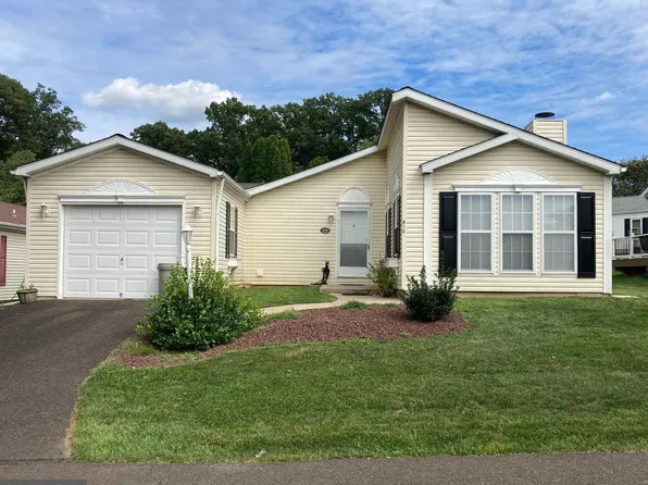 416 Redbird Ct, New Hope, PA 18938