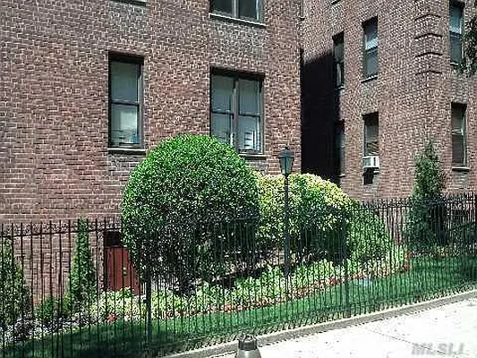 Rented by Brody Realty Corp | media 40