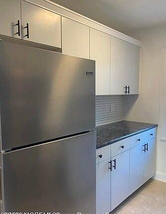 5th image of 31 Cedar Ave APT 42