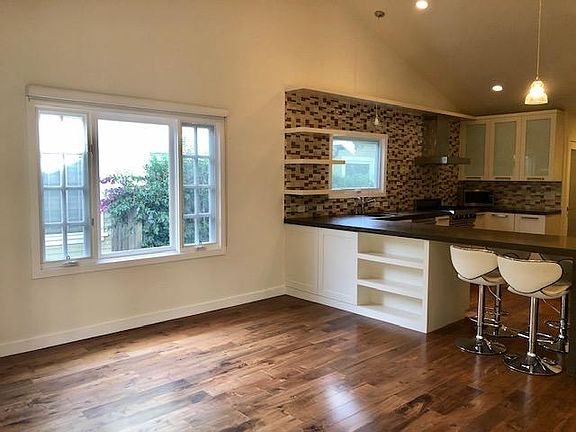 3rd image of 9072 Harland Ave