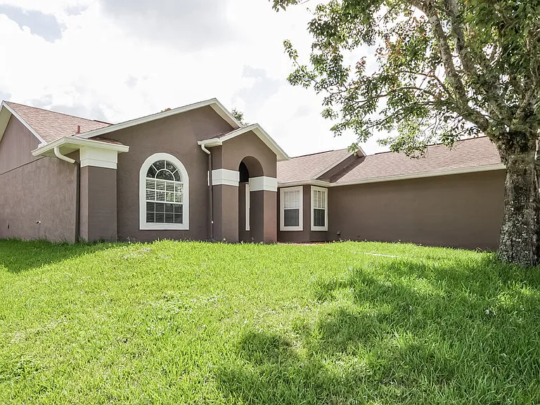 2556 Coachbridge Ct — Photo 2