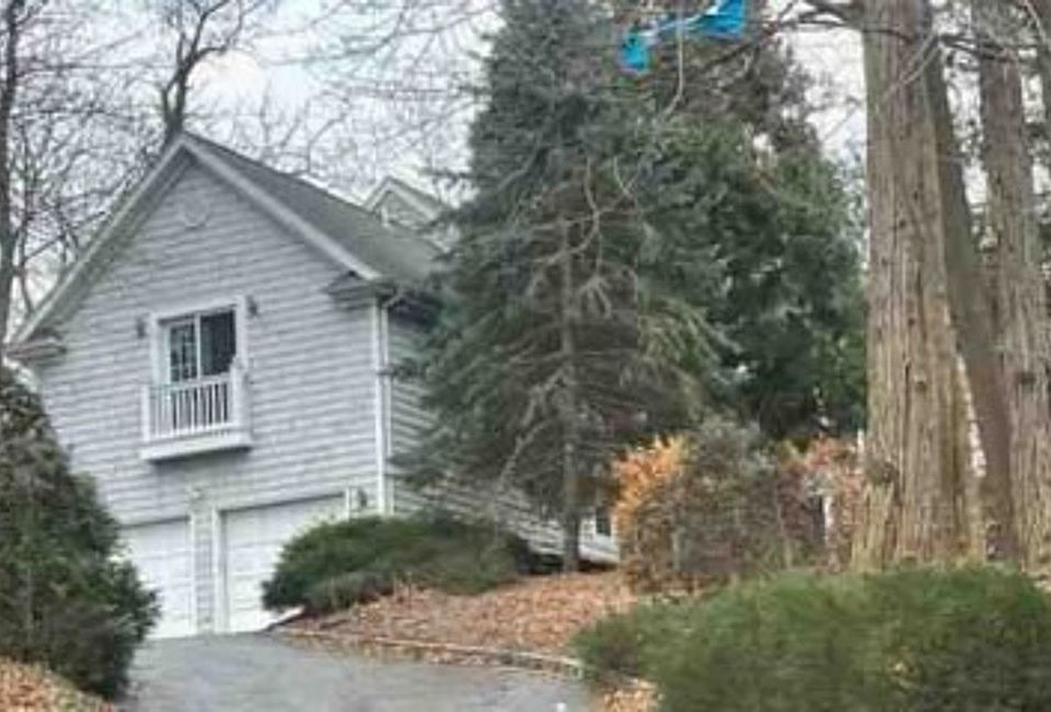 112 Sunken Meadow Rd, Northport, NY 11768 Zillow