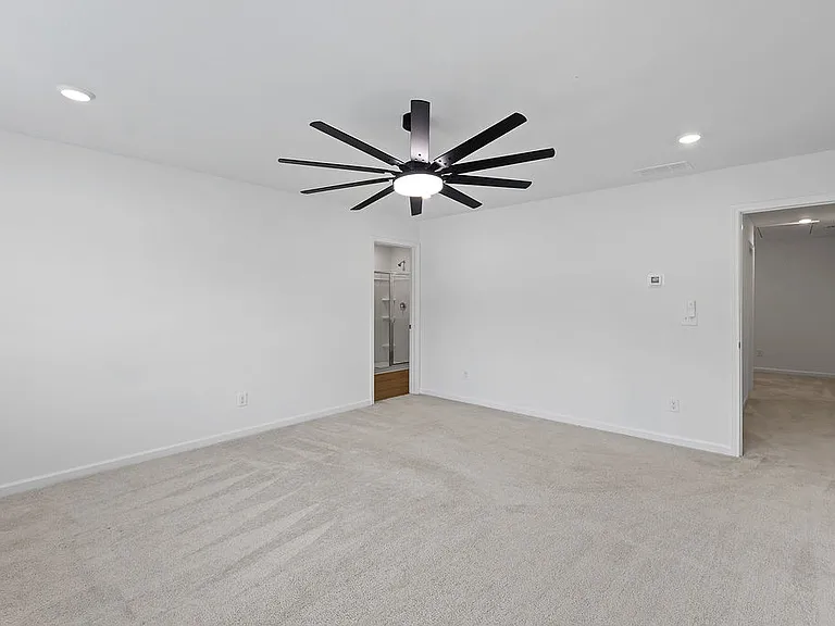 2749 Lou Ln — Photo 13