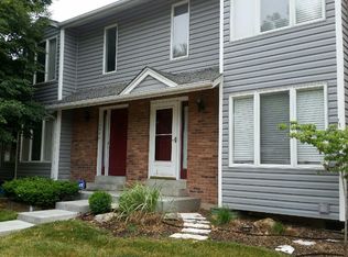 1650 Forest Hills Dr, Saint Charles, MO 63303
