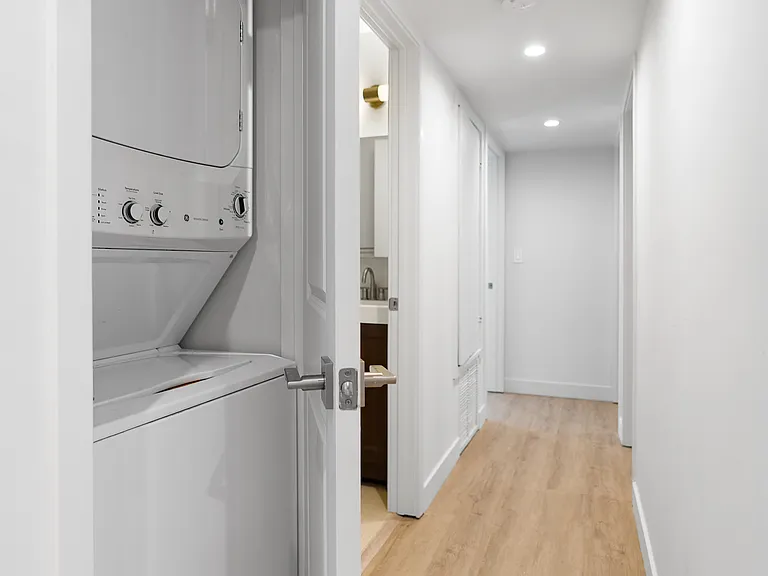 4053 W 23rd St #B — Photo 10