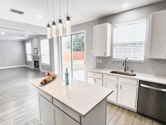 5th image of 3763 TIMBERLINE Drive