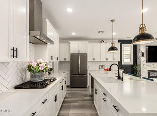 1501 E Rakestraw Ln, Gilbert, AZ 85298