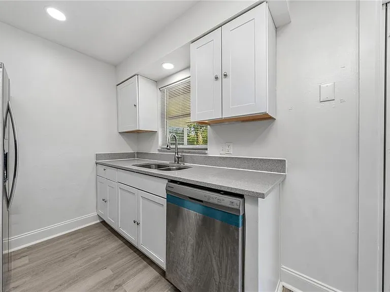 618 Jupiter Way — Photo 7