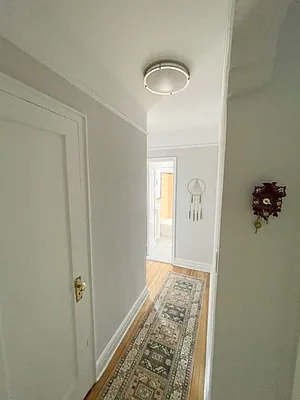 Rented by Realty 2000 Corp | media 6