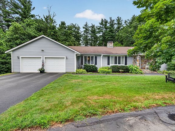 3rd image of 38 Sable Run Ln