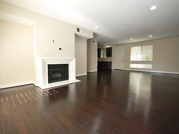 4th image of 4644 Coldwater Canyon Ave #201