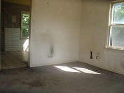 2nd image of 2500 Malvern Trl