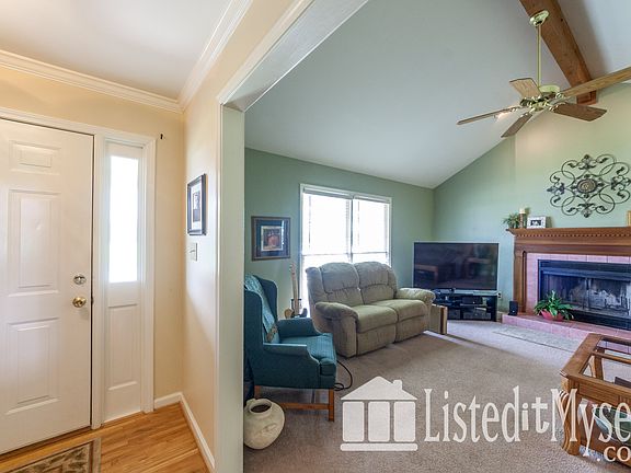 4th image of 1658 Creely Dr