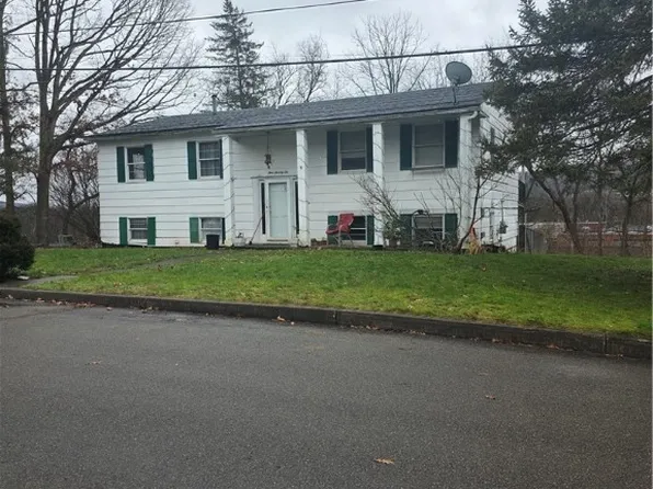 176 N Franklin St, Corning, NY 14830
