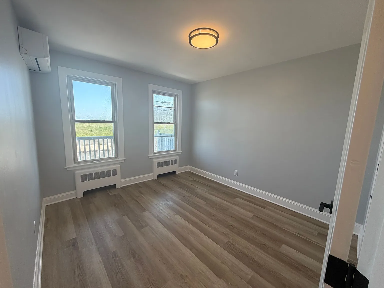 2 bed, 900 sqft, $2,195 — Photo 1