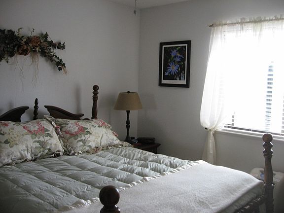 4th image of 3229 Bunting Ave