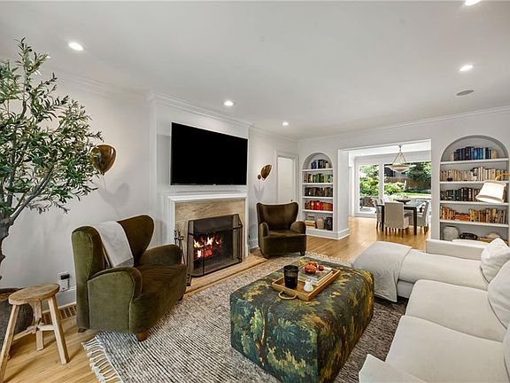3rd image of 2060 Cottage Ln NW