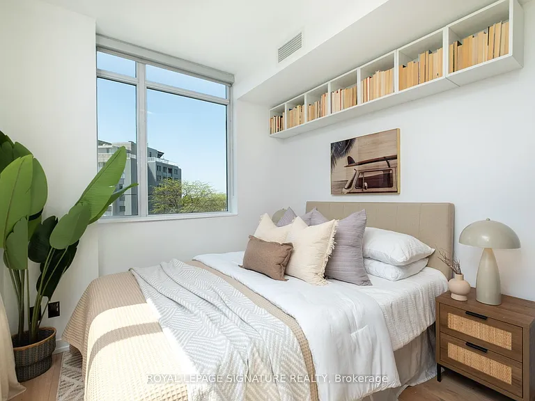 36 Howard Park Ave #610 — Photo 19