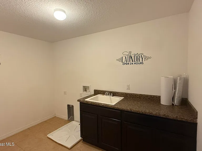4121 Masira Ct — Photo 27