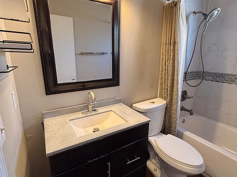 Lake Hill Cir — Photo 18