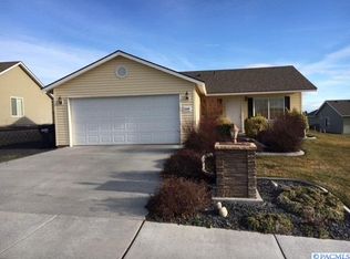 3309 Hawthorne Ln, Pasco, WA