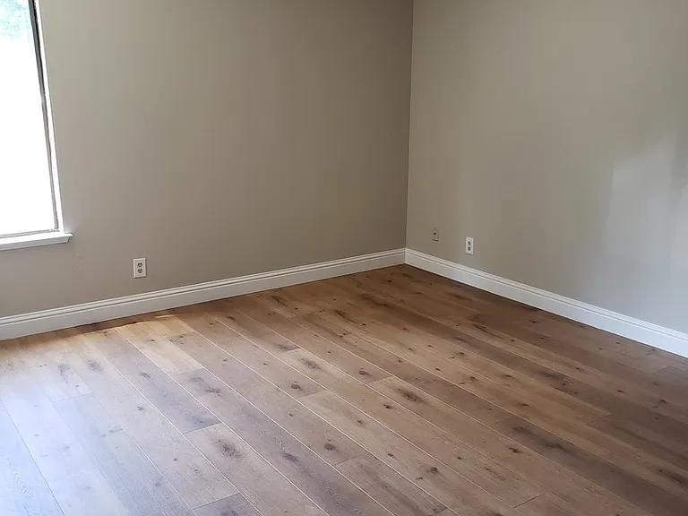 1395 Nord Ave — Photo 6