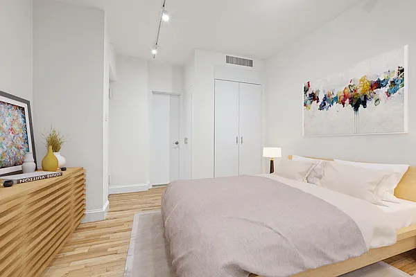 Rented by Anchor Associates | media 13