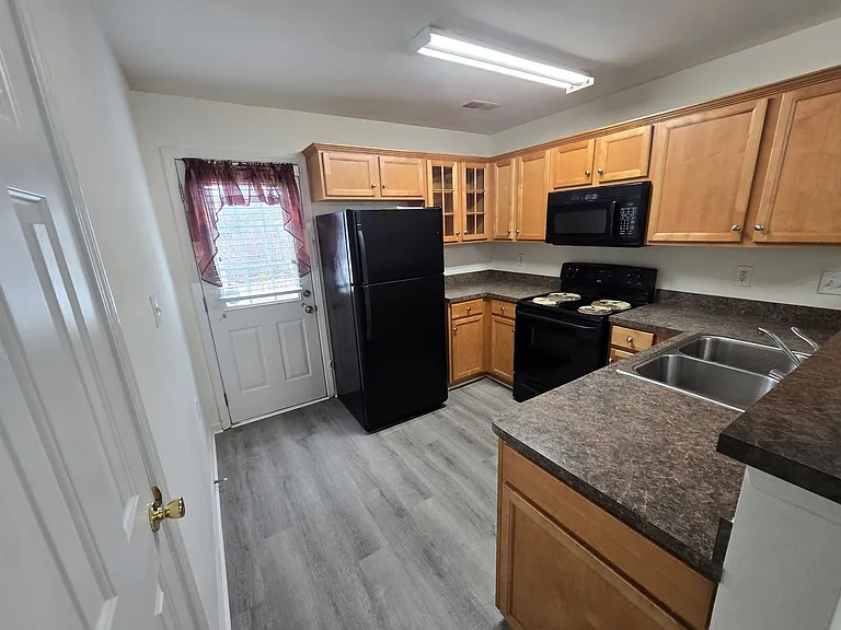 639 Fawnborough Ct — Photo 4