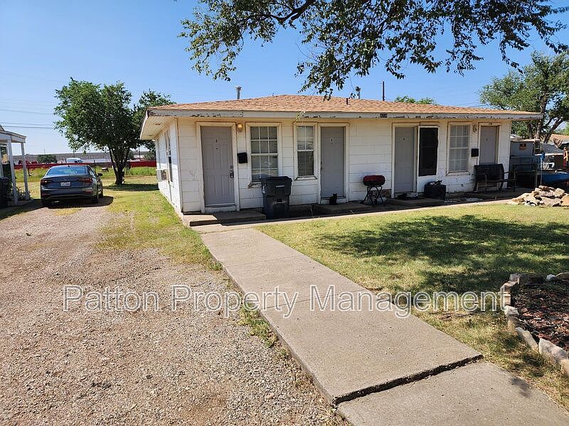 1st image of 4208 NE 11th Ave #B
