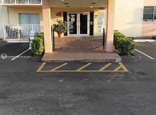 16465 NE 22nd Ave APT 108, North Miami Beach, FL 33160