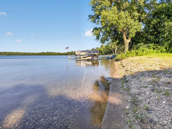 38577 Country Estate Rd, Battle Lake, MN 56515