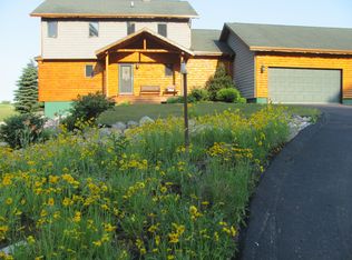 6704 Farr Rd, Onekama, MI 49675