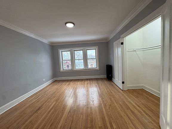 4th image of 5019 W Saint Paul Ave #1N