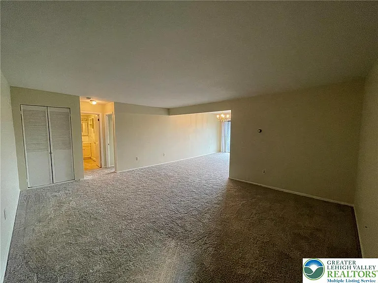 1590 Alta Dr — Photo 3