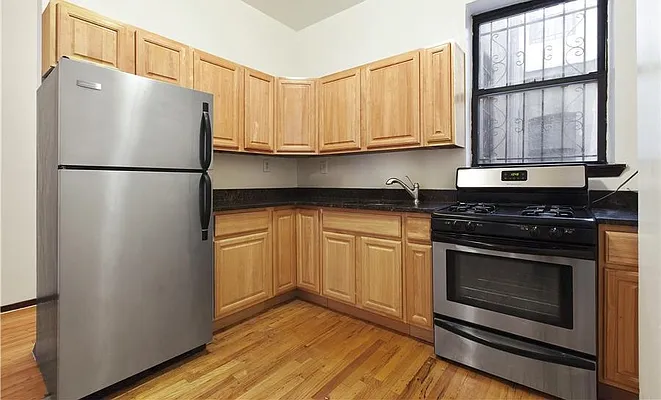 Rented by Bold New York | media 38