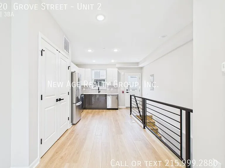 1320 Grove St #2 — Photo 5